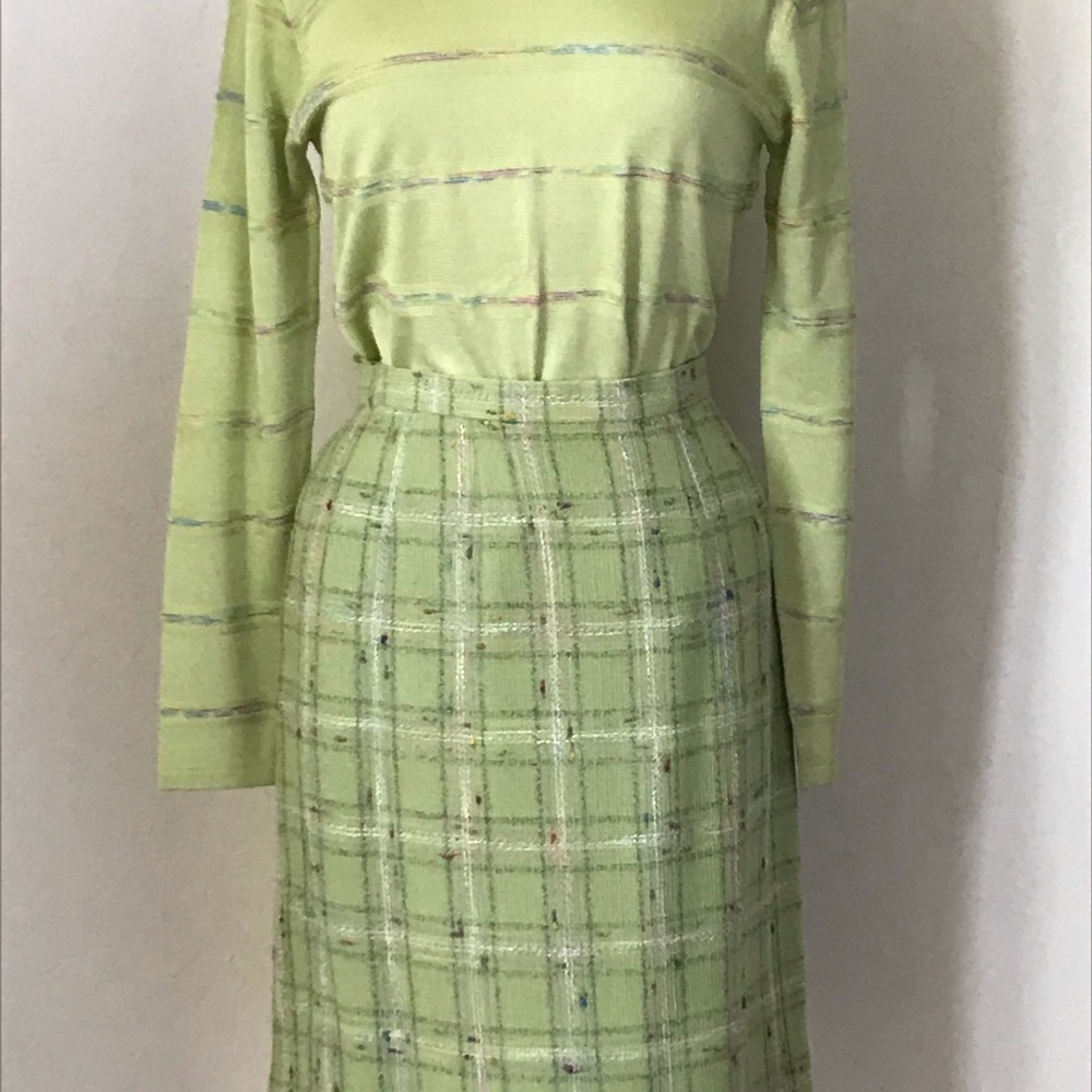 Skirt - Picture 3 of 3